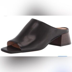 CORSO COMO Sz 6.5 Black Leather Block Heel Mules